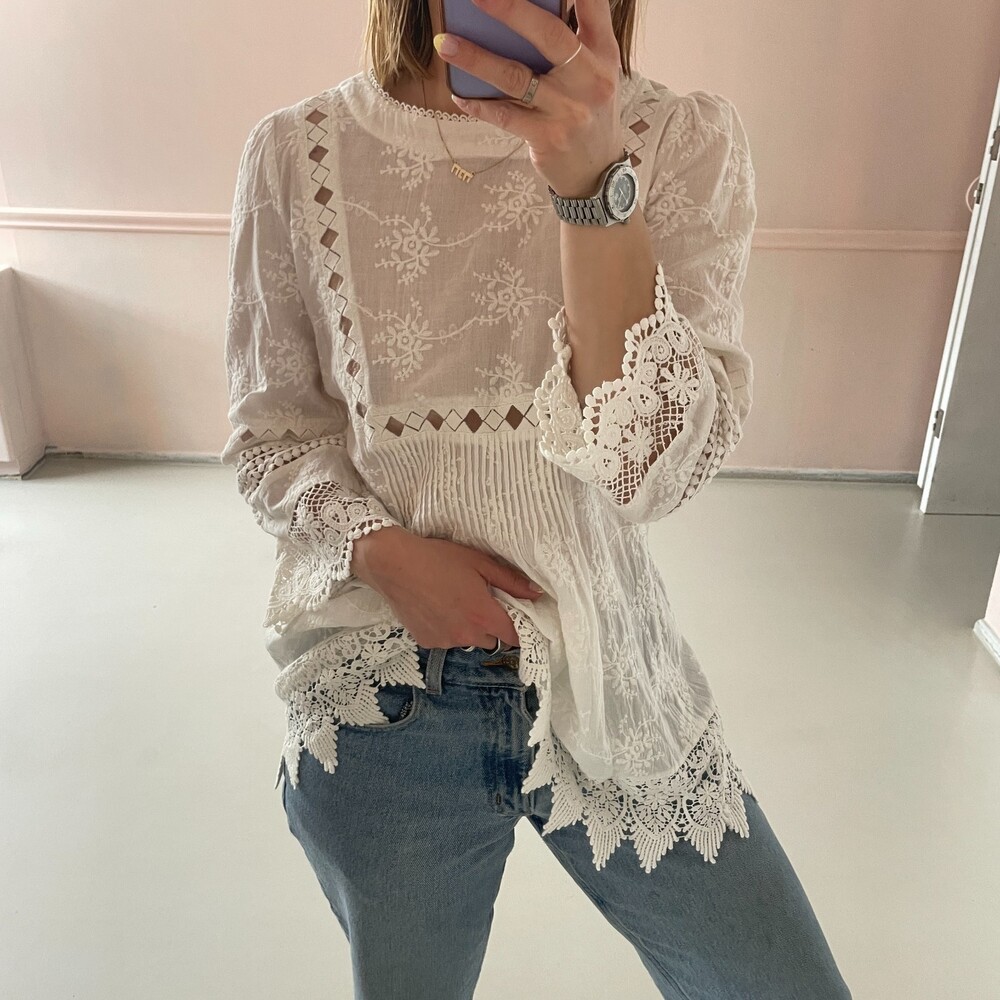 Cirana Floral Embroidery Lace Bohemian Blouse White X-Small